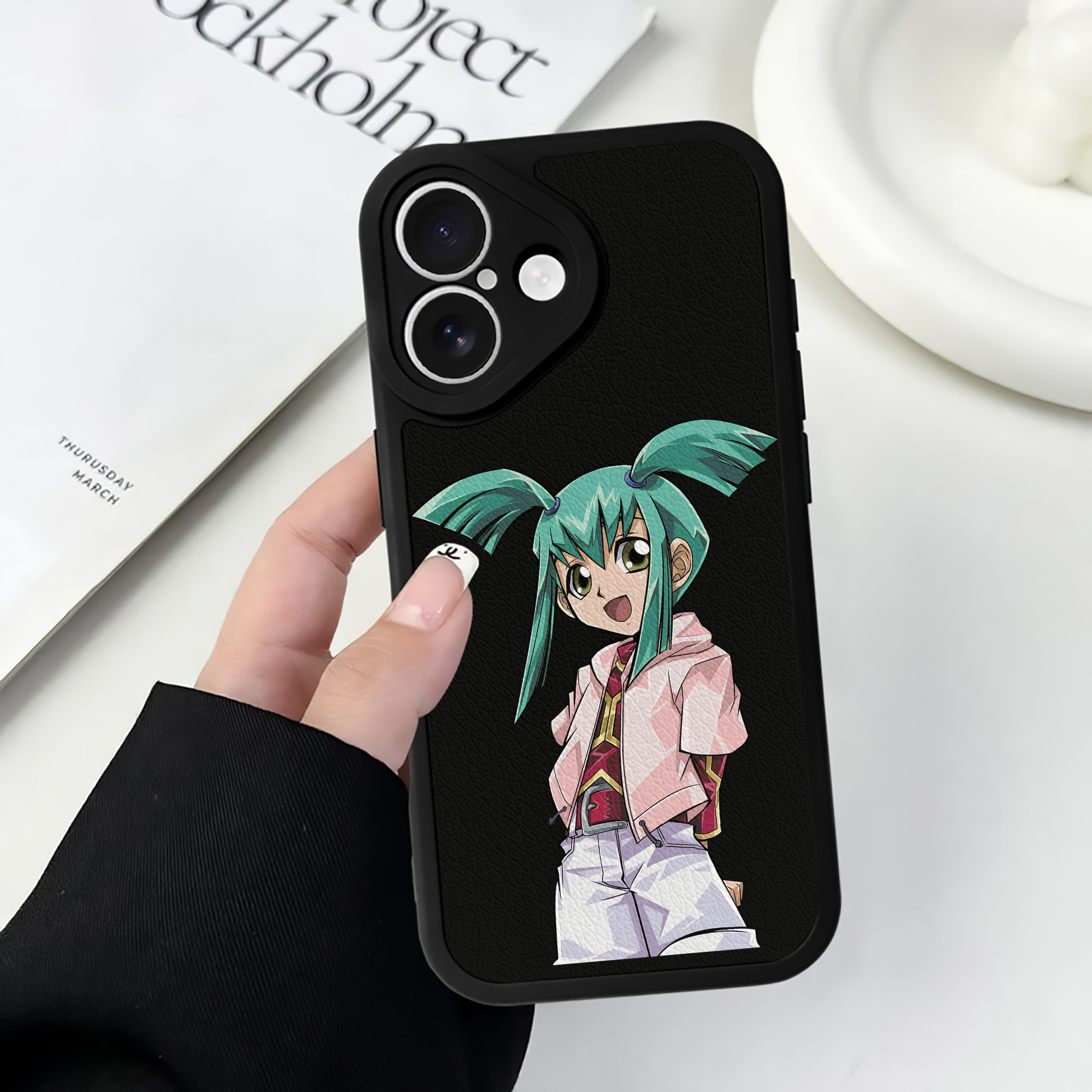 遊☆戯☆王 Yu-Gi-Oh! 【iPhone 16シリーズ対応】シリコンスマホケース（レザー調） 材質：シリコン